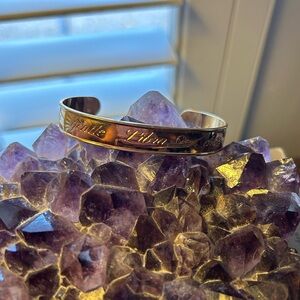 Vintage Avon women’s Libra bracelet